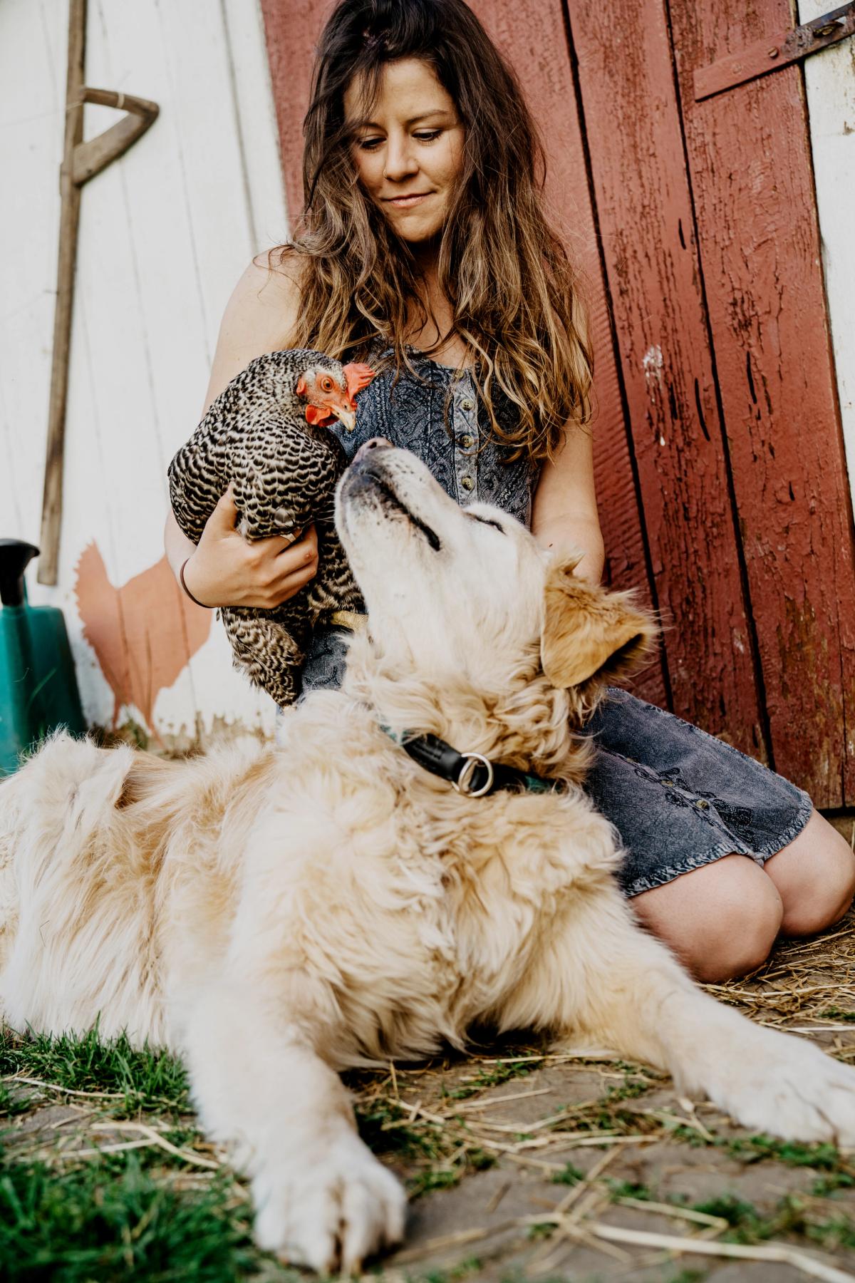 Editorial & People 32