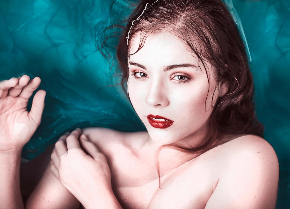 Editorial & People 26