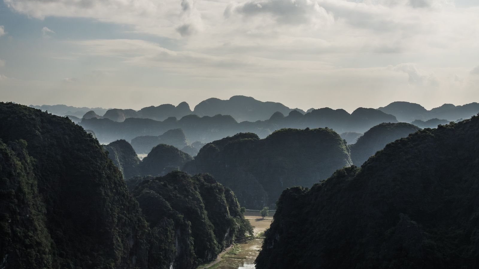A few weeks ago we followed a dinner recommendation and ended up eating some of the most delicious vegan food we have ever tasted (in the business end of someone&#8217;s garage). The creator of these Vietnamese vegan treats (and part owner of the garage) recommended we visit Ninh Bình on our journey south. Ninh Bình [&hellip;]