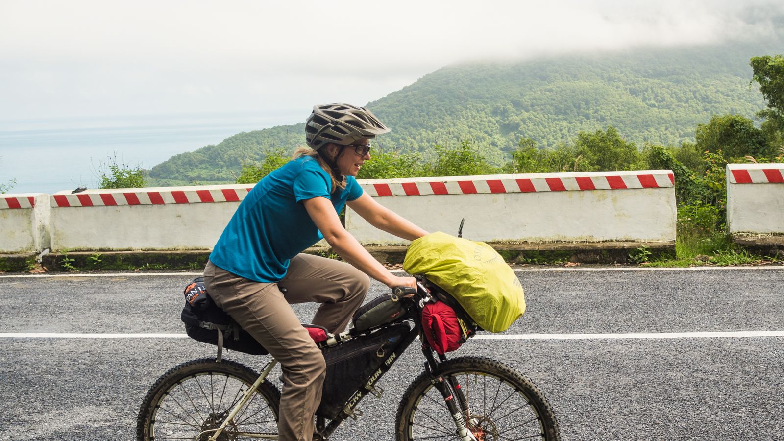 After spending much time underground in Phong Nha-Kẻ Bàng National Park, we were in need of some altitude again.  Continuing South via Dong Hoi, we arrived at Huế &#8211; the old capital of Vietnam from 1802-1945, during the Feudal Nguyen Dynasty. 19th Century soup &amp; Karaoke At the heart of Huế, surrounded by the Perfume river and 2 moats is [&hellip;]