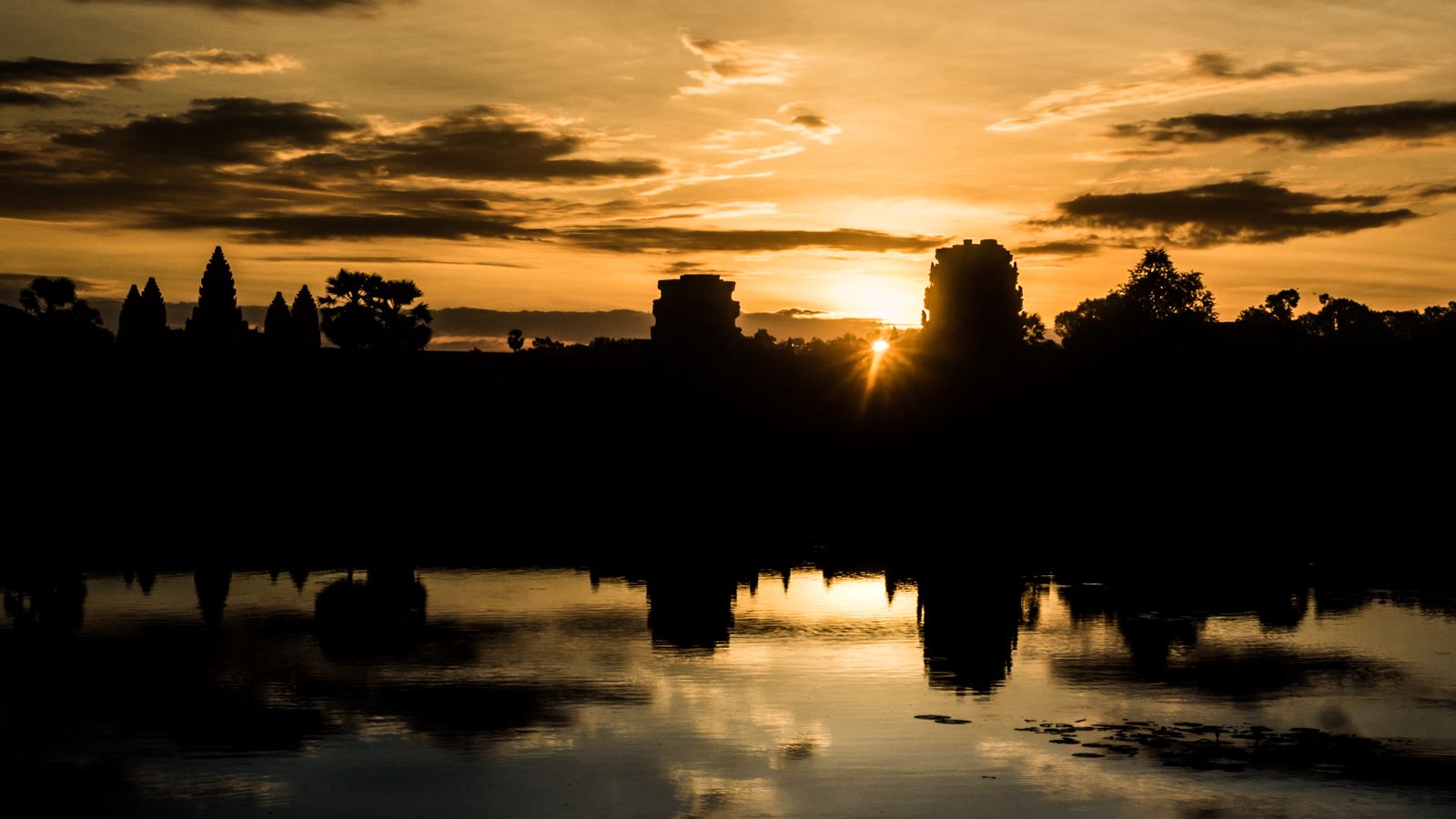 At it&#8217;s height the Khmer empire spanned Cambodia all of Thailand, Laos, parts of Myanmar and Vietnam and Angkor was the capital of the kingdom. Angkor Archeological Park was (and I guess still is) the largest pre-industrial city in the world, this historical site is so immense that even after we&#8217;d spent $60 on a 7 [&hellip;]