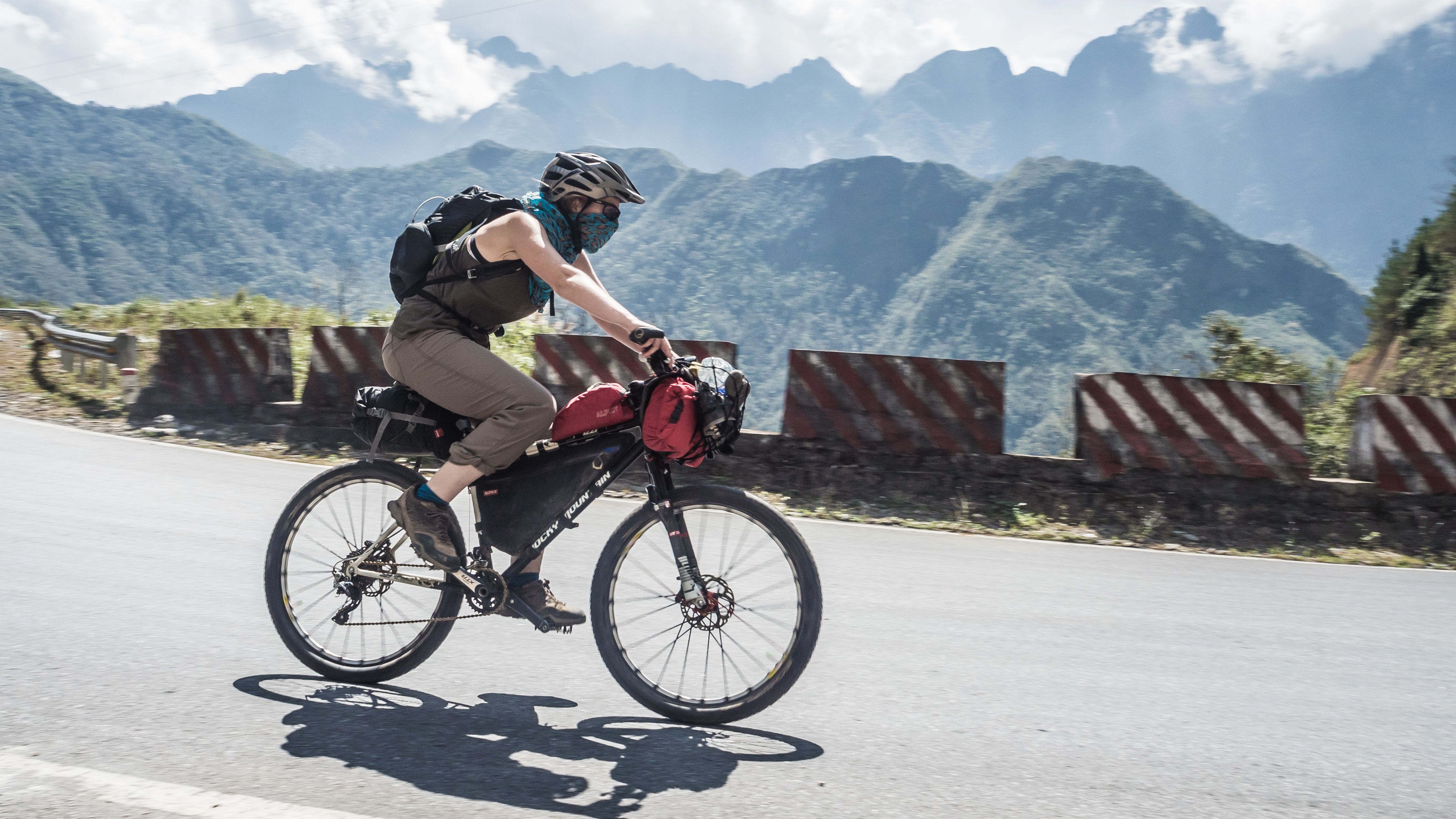 As we approach the end of our second week in Vietnam and in light of all the adventuring evidence gathered to date we have drawn the following conclusions: The Vietnamese are a very friendly and incredibly patient people. We are carrying too much stuff. Even when it&#8217;s cold here it&#8217;s still hot. Spring onion flavour [&hellip;]