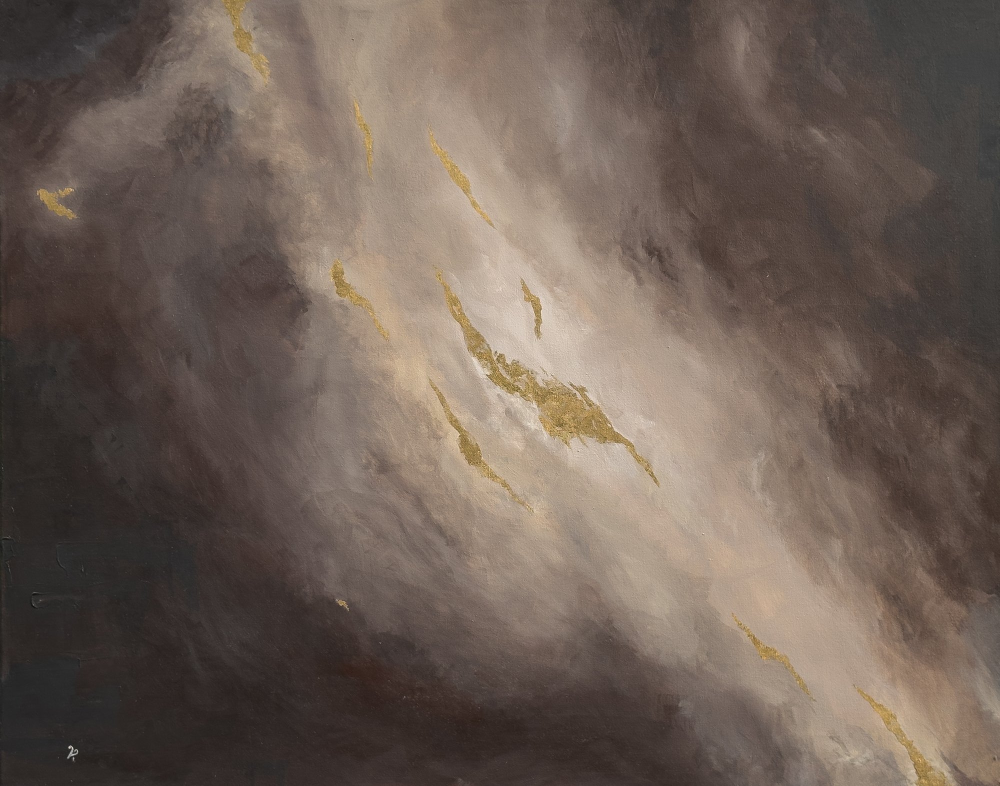 Abstract dark canvas crossed by a diagonal burst of golden light