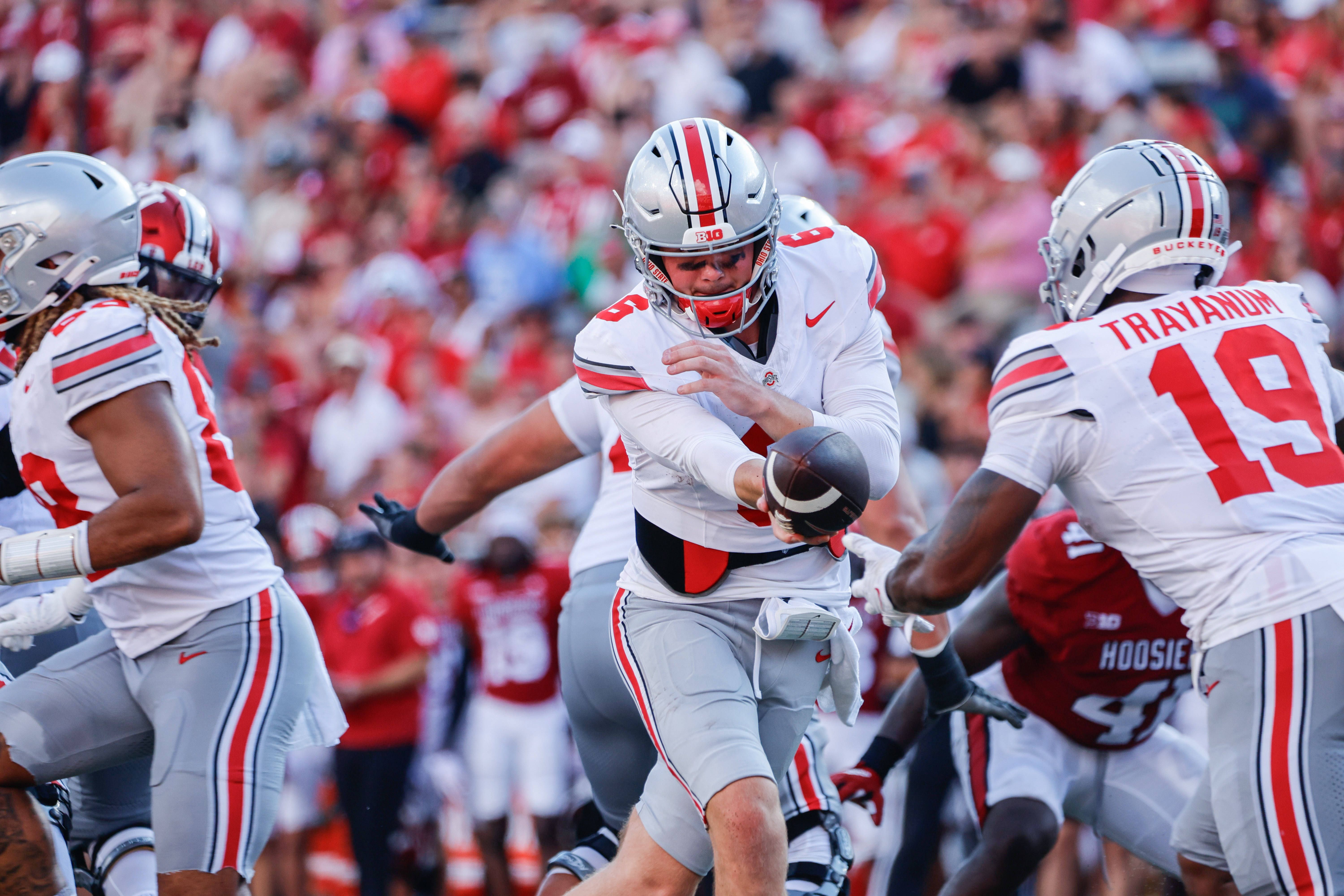 Where Nick Chubb stands in the rushing title race after Week 8