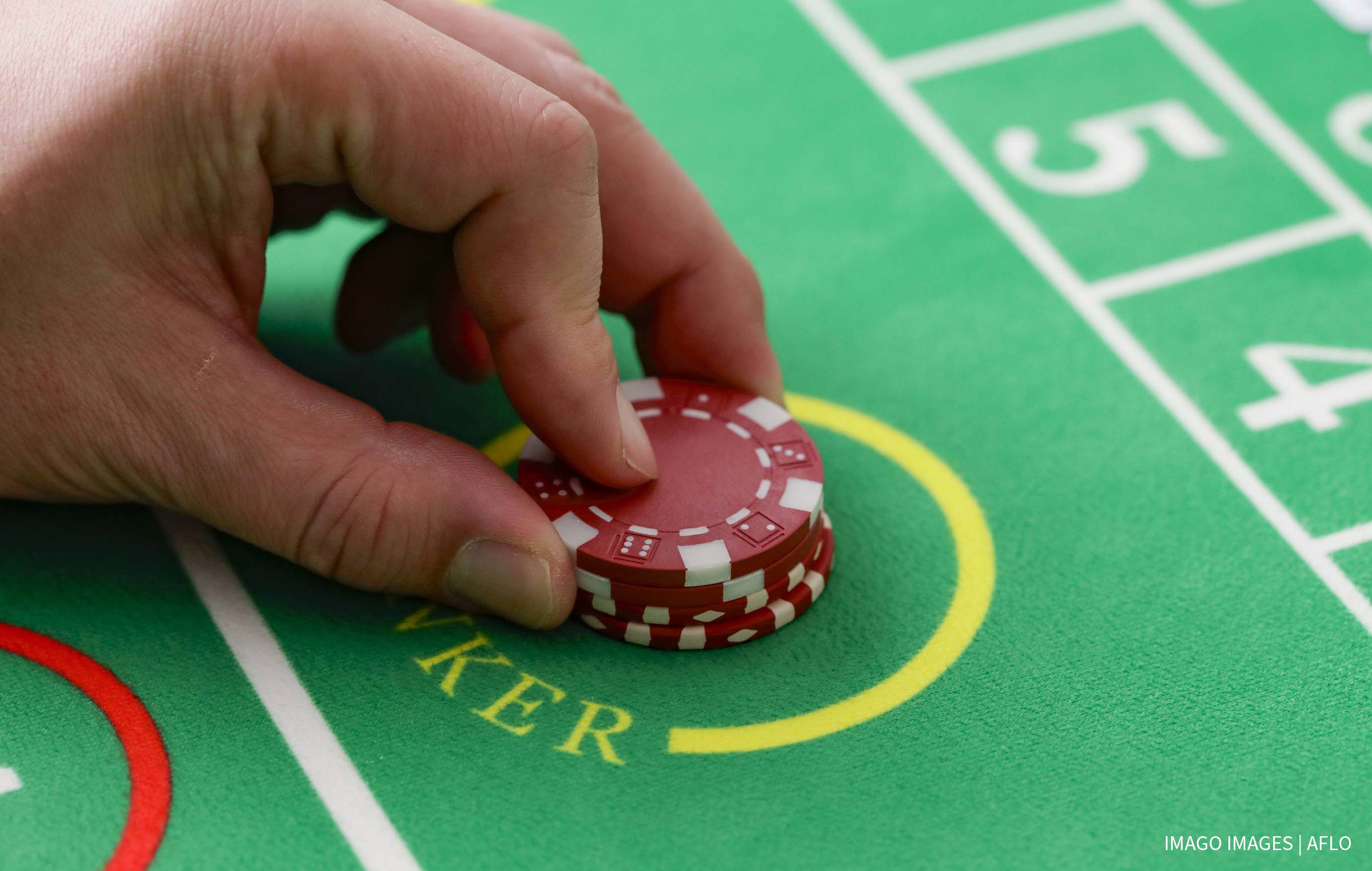 How to Play Baccarat and Win | Tipico