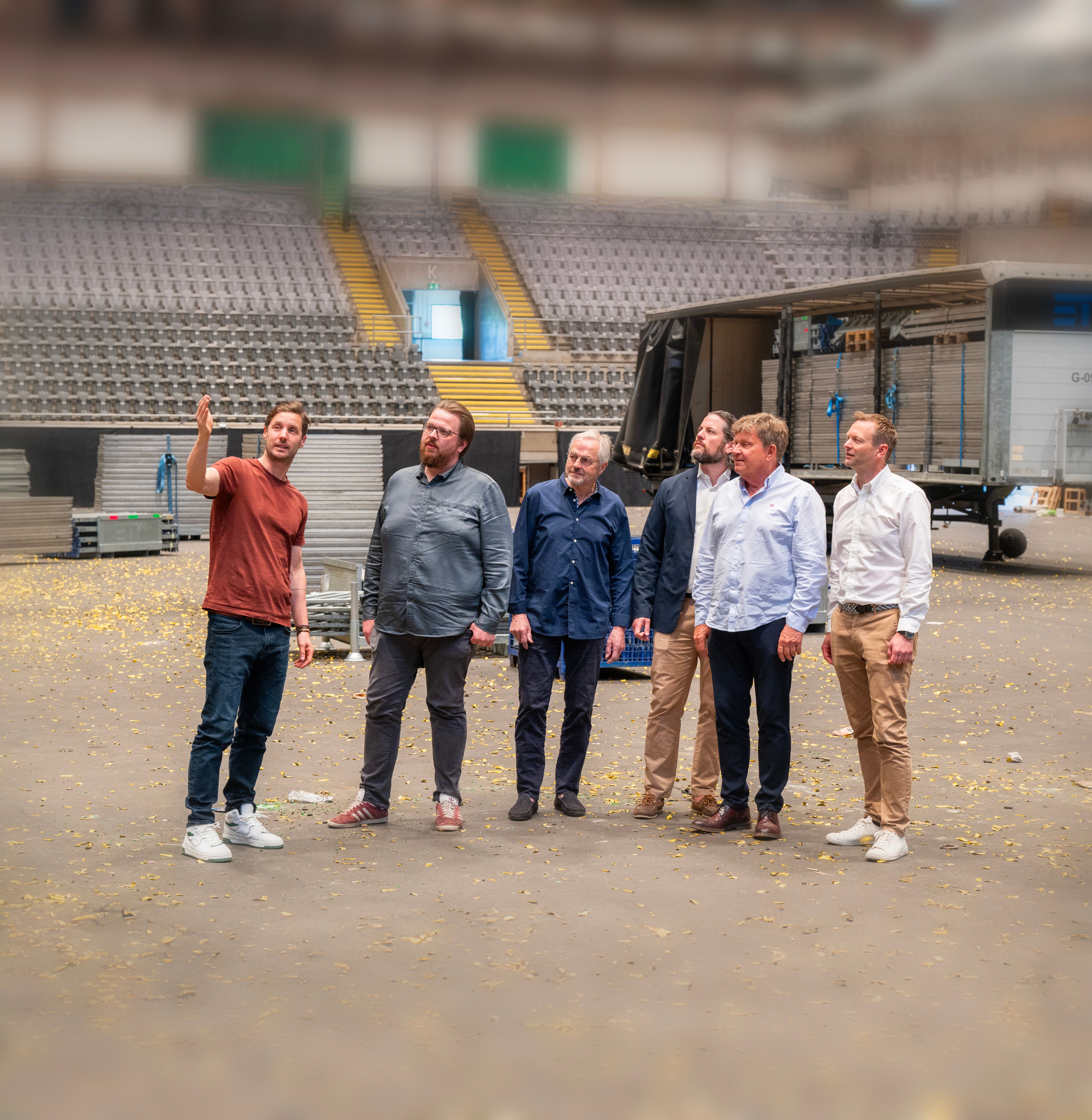 Arkitekten forklarer hvordan arenaen skal bygges om