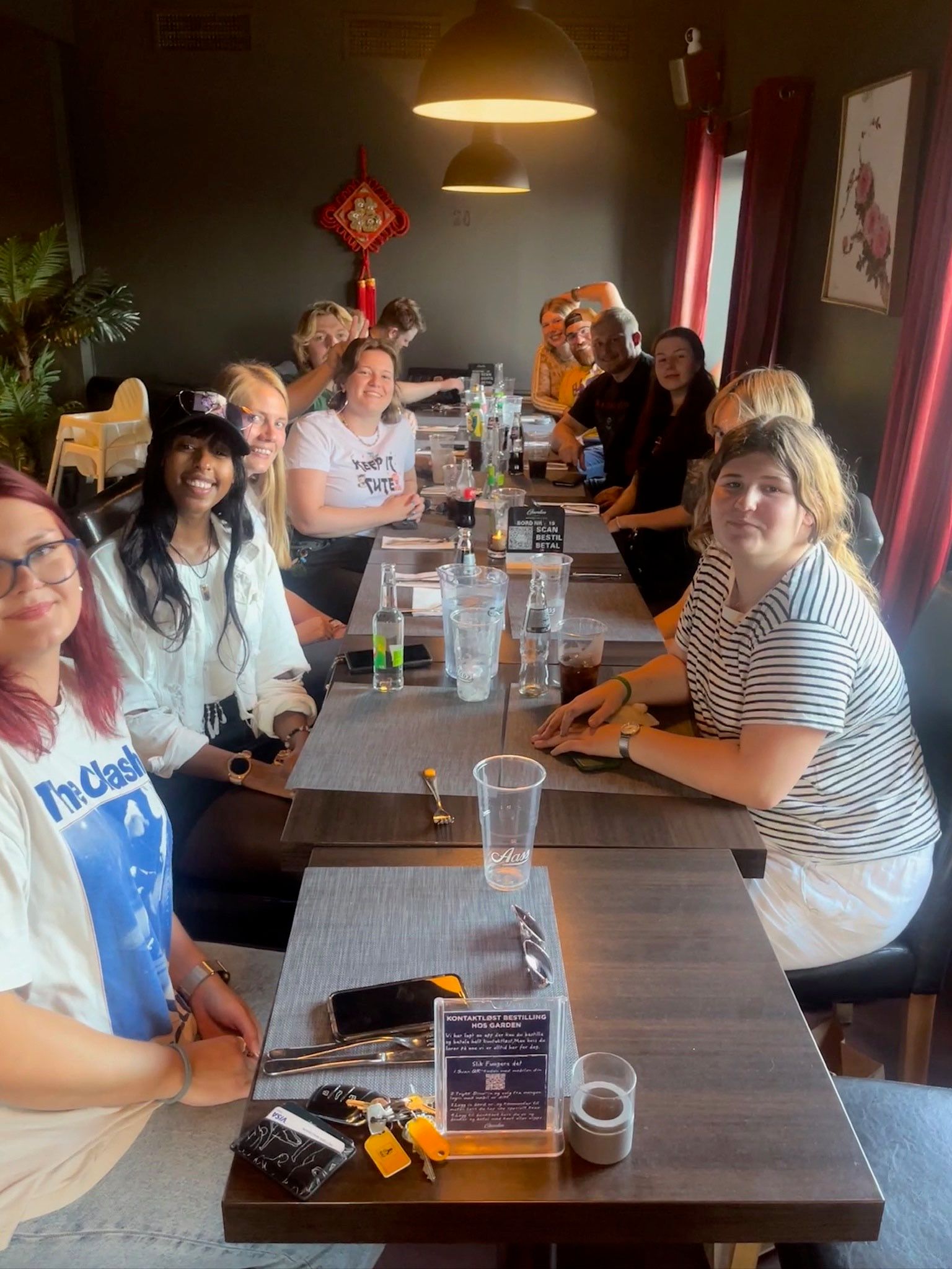 MHU Kongsberg spiser middag