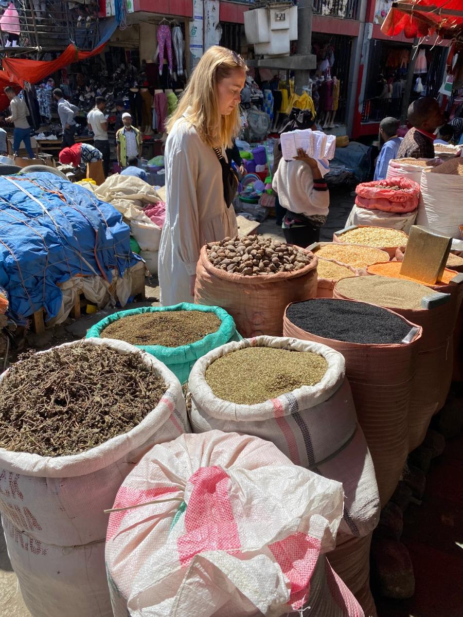 Katinka på matmarkedet