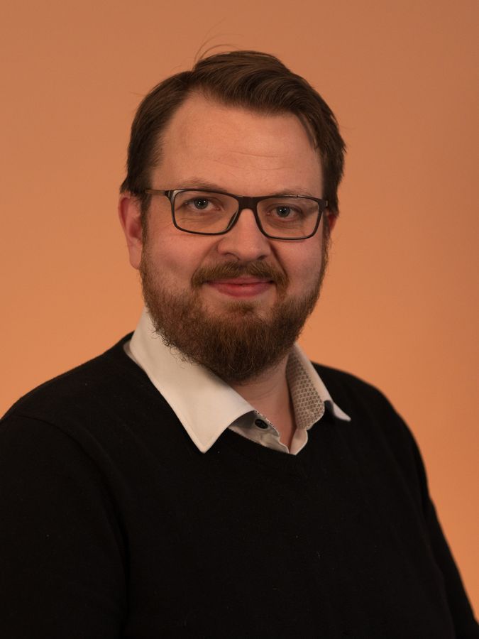 Formelt bilde av Adrian