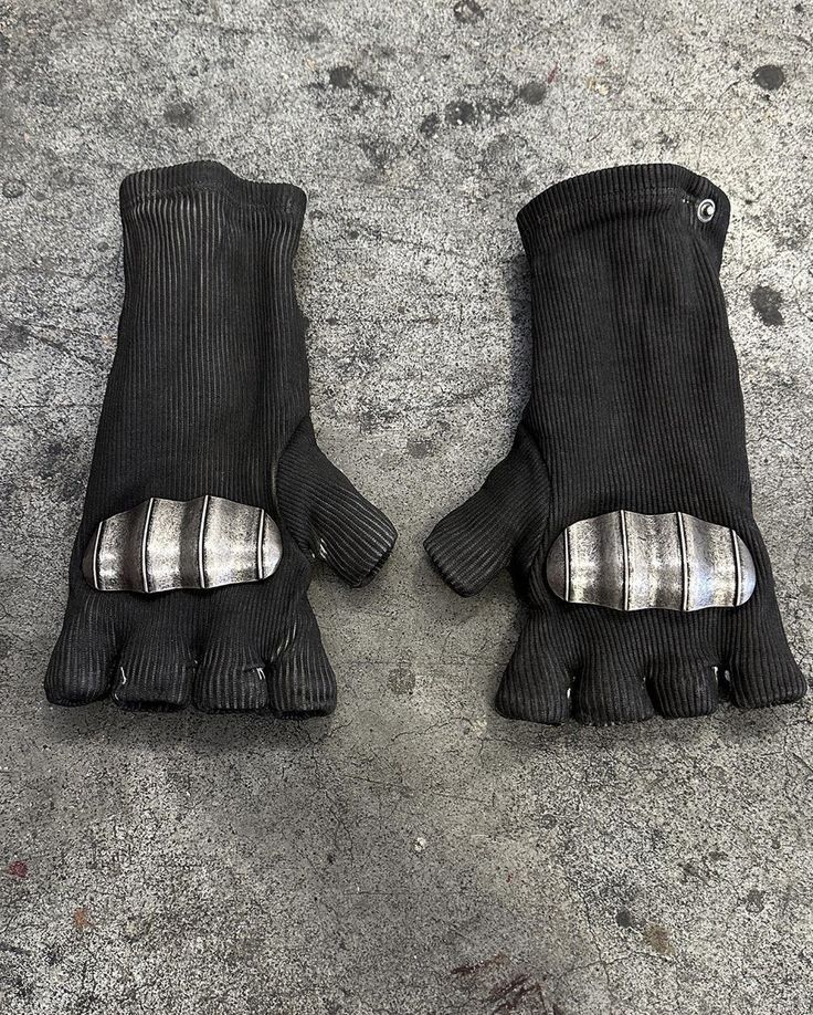 Void Gloves - 1
