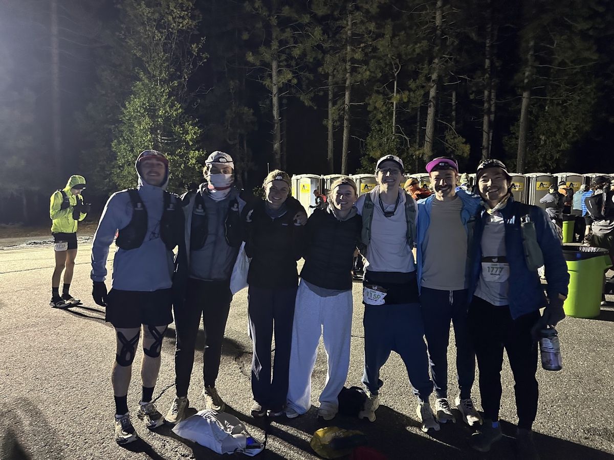 Group photo at the Canyons 100K race start