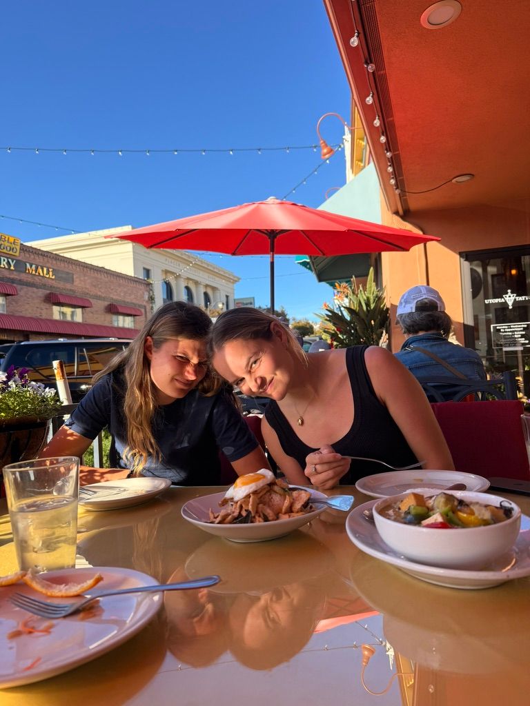 Thai food after bib pickup before Canyons