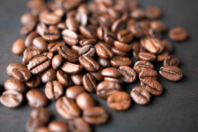 Lightly Roasted Coffee Beans