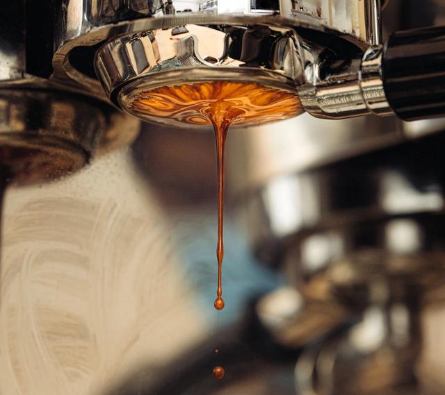 Syrupy Espresso Flows from the Portafilter