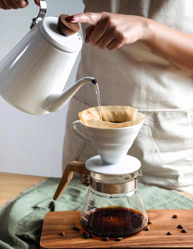 Pour-over (Percolation Brewing)