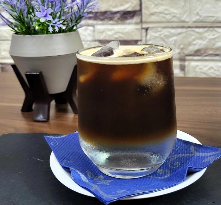 Espresso Tonic