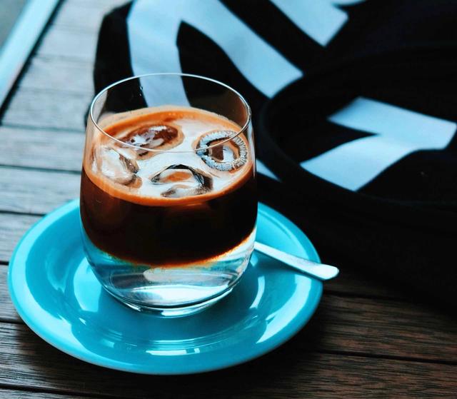 Espresso Tonic