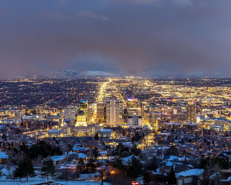 utah-at-night.webp