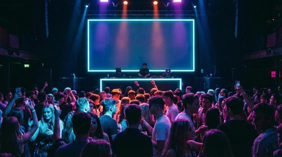 Side-by-side comparison of Eventbrite and KwikTix ticketing platforms for UK event organisers