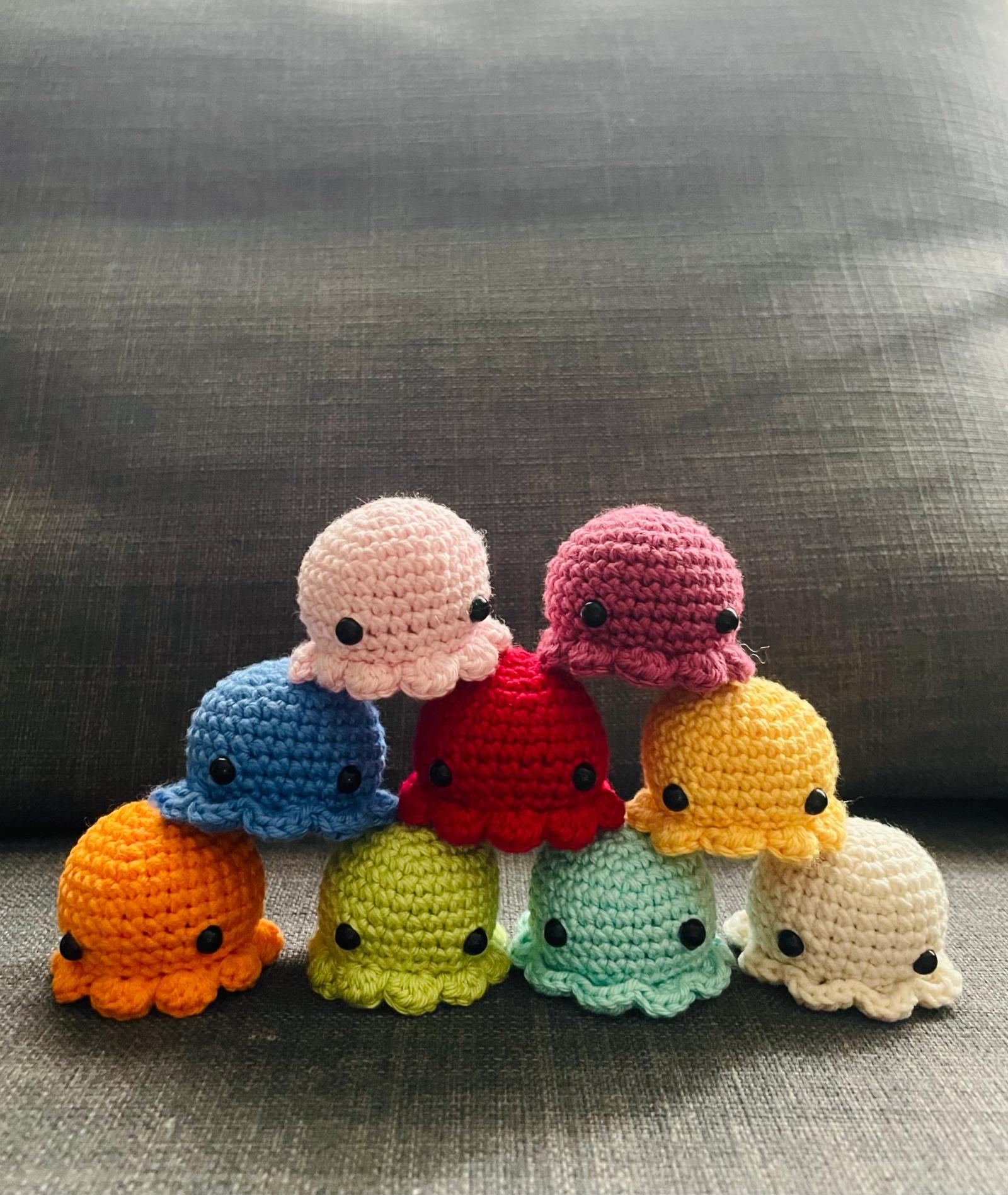 Mini ballenas y mini pulpos