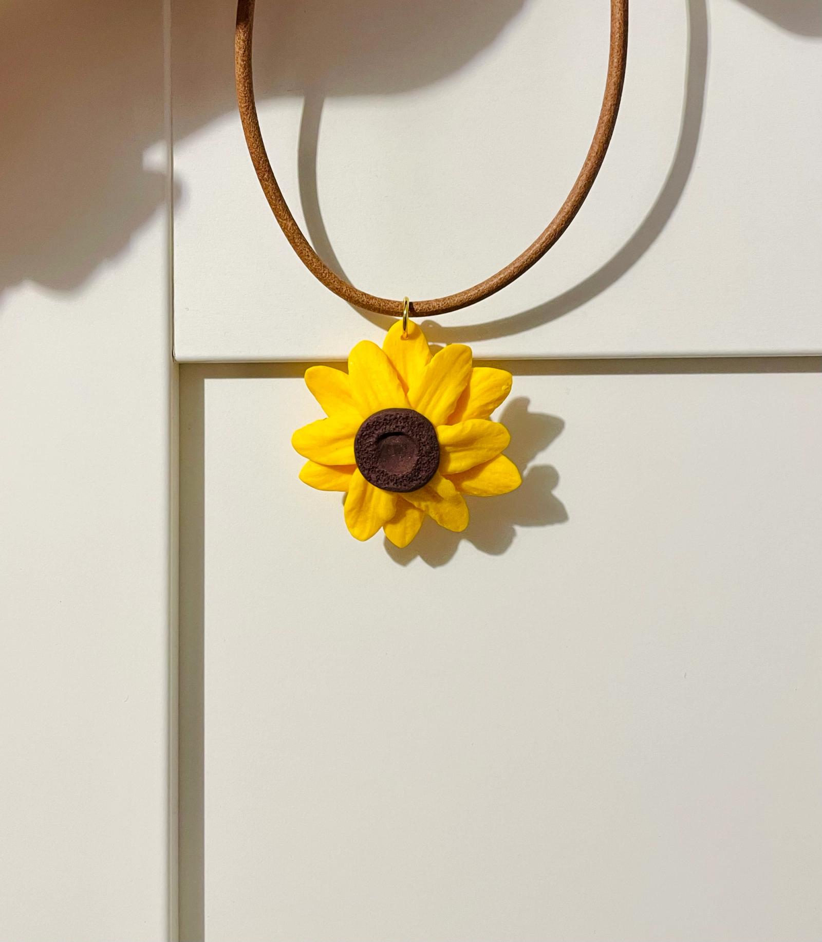 Collar girasol