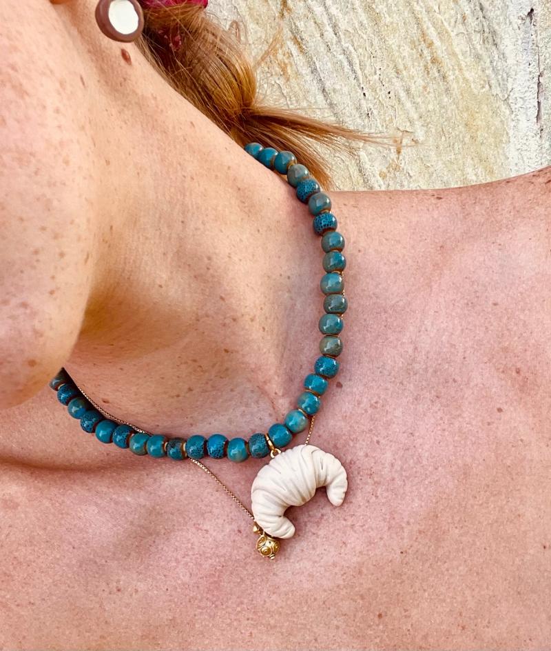 Collar croissant