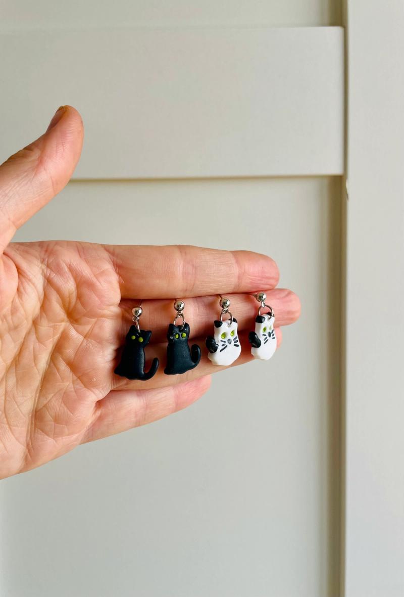 Pendientes gatos halloweenescos