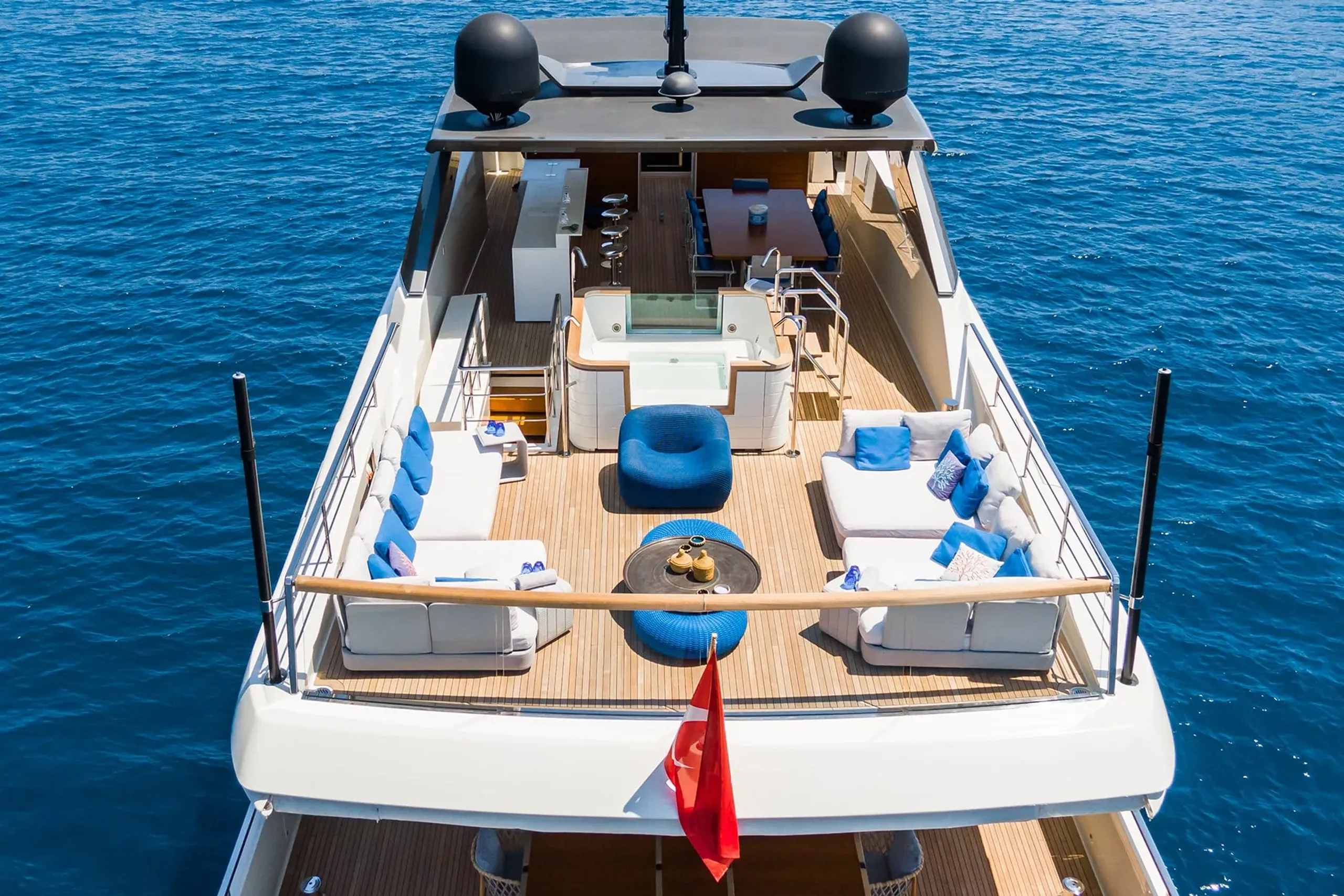 Sanlorenzo 36.5m (photograph 7)