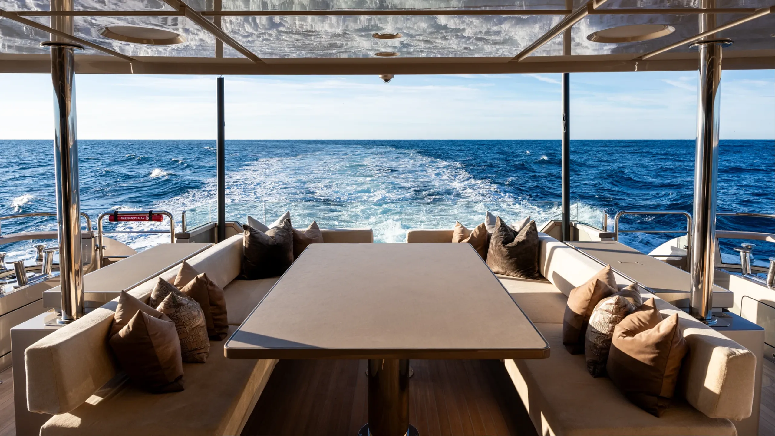 Canados 36.95m (photograph 9)