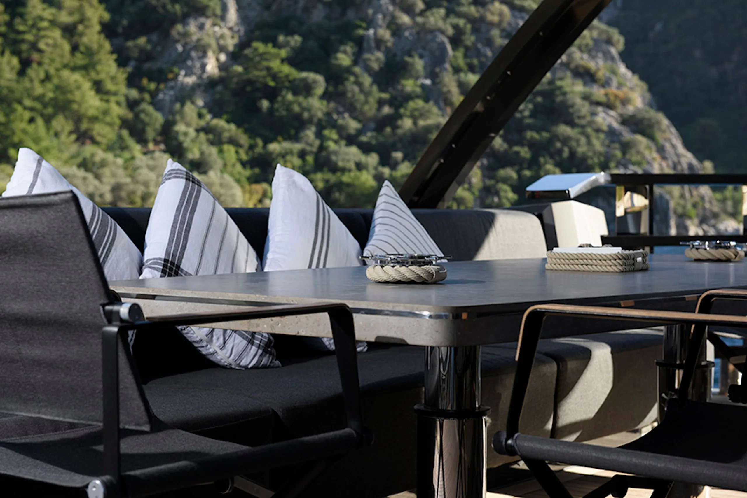 Peri Yachts 38m (photograph 4)