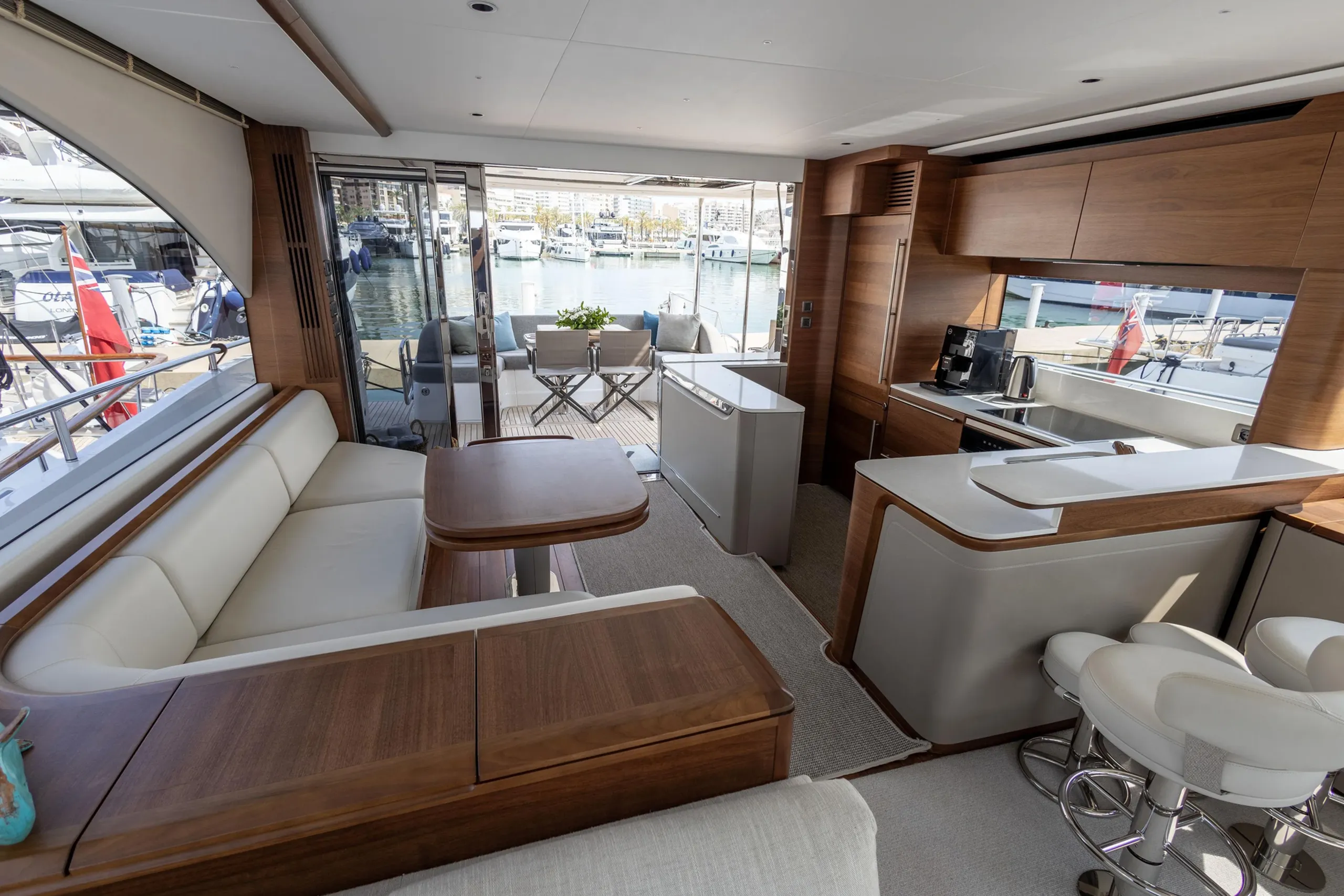 Princess Yachts 22m - Photograph 5
