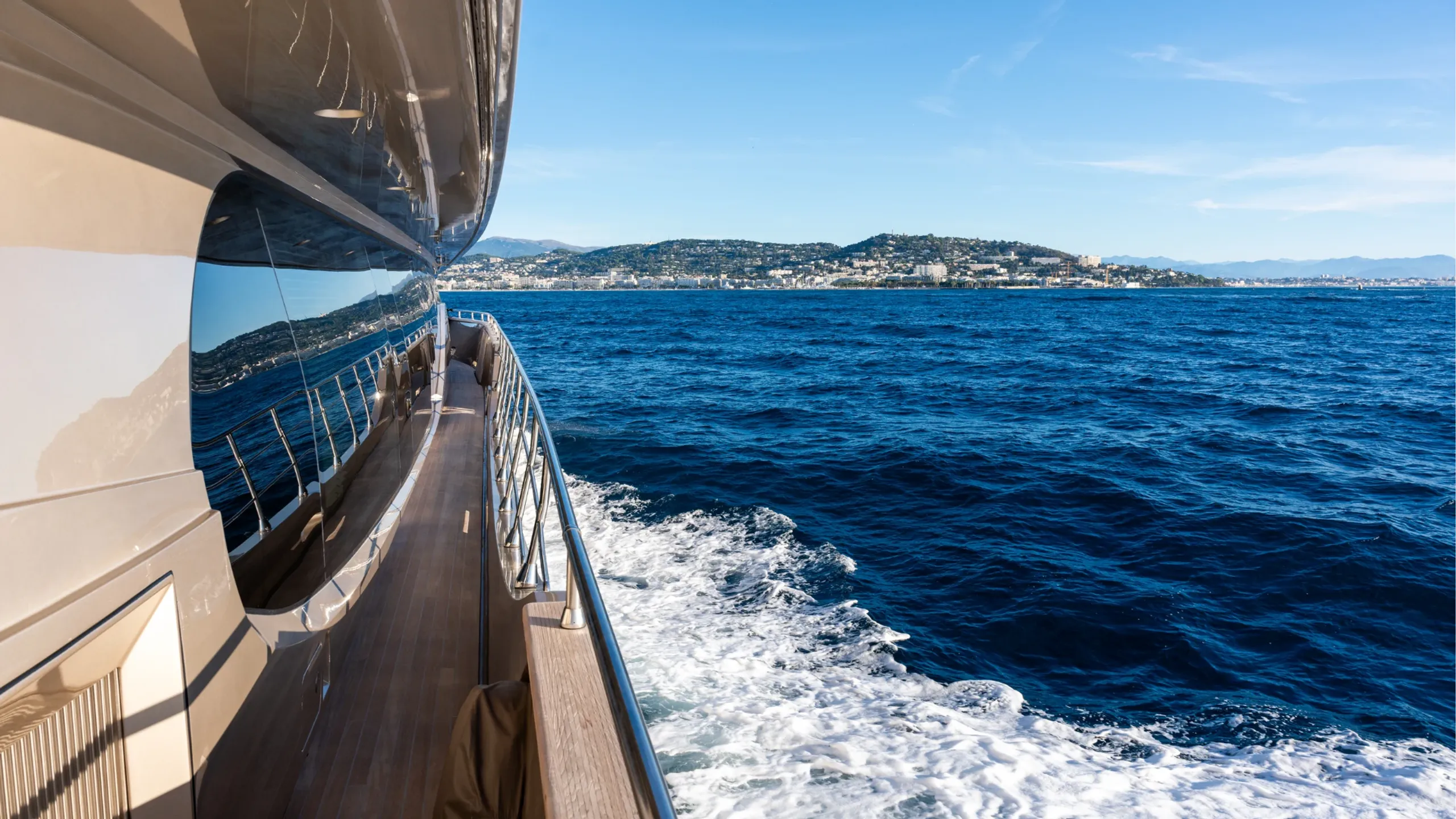 Canados 36.95m (photograph 5)