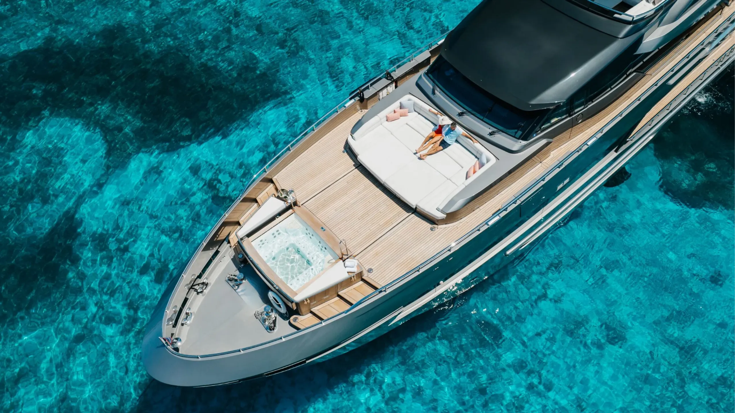 Ocean Alexander 34.57m (photograph 9)