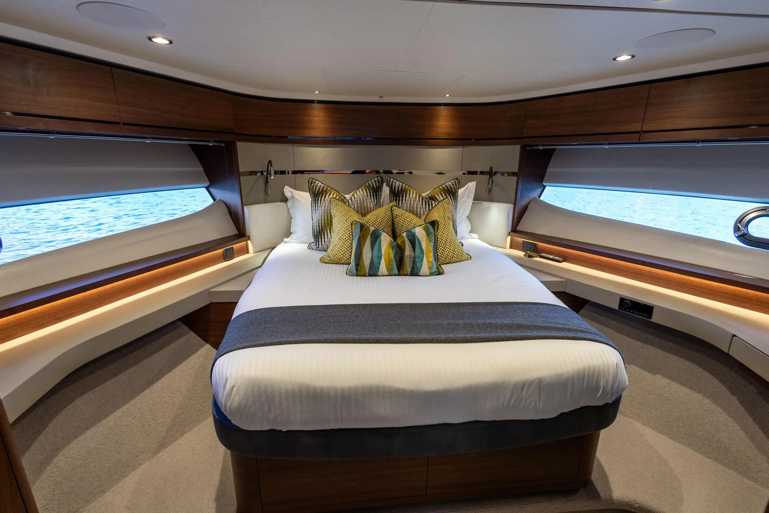 Princess Yachts 20m - Photograph 4