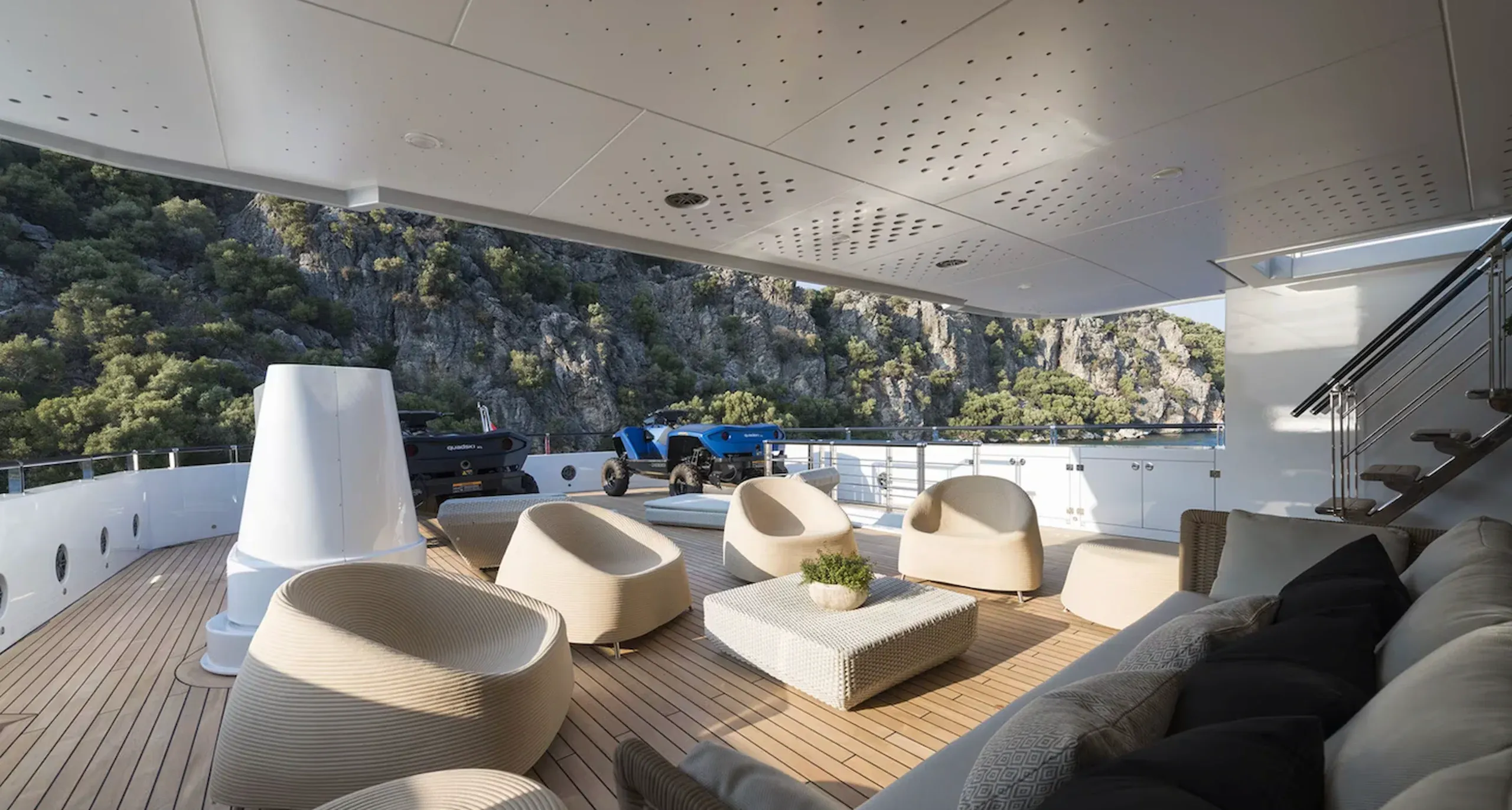 Mengi Yay Yachts 45.77m (photograph 10)