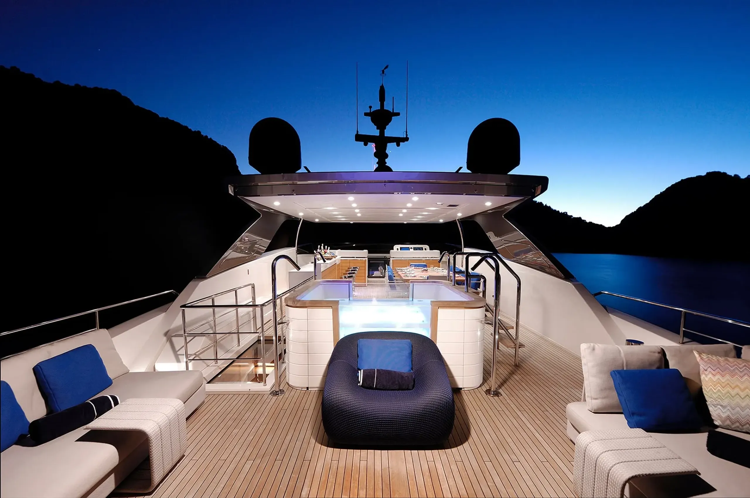 Sanlorenzo 36.5m (photograph 6)