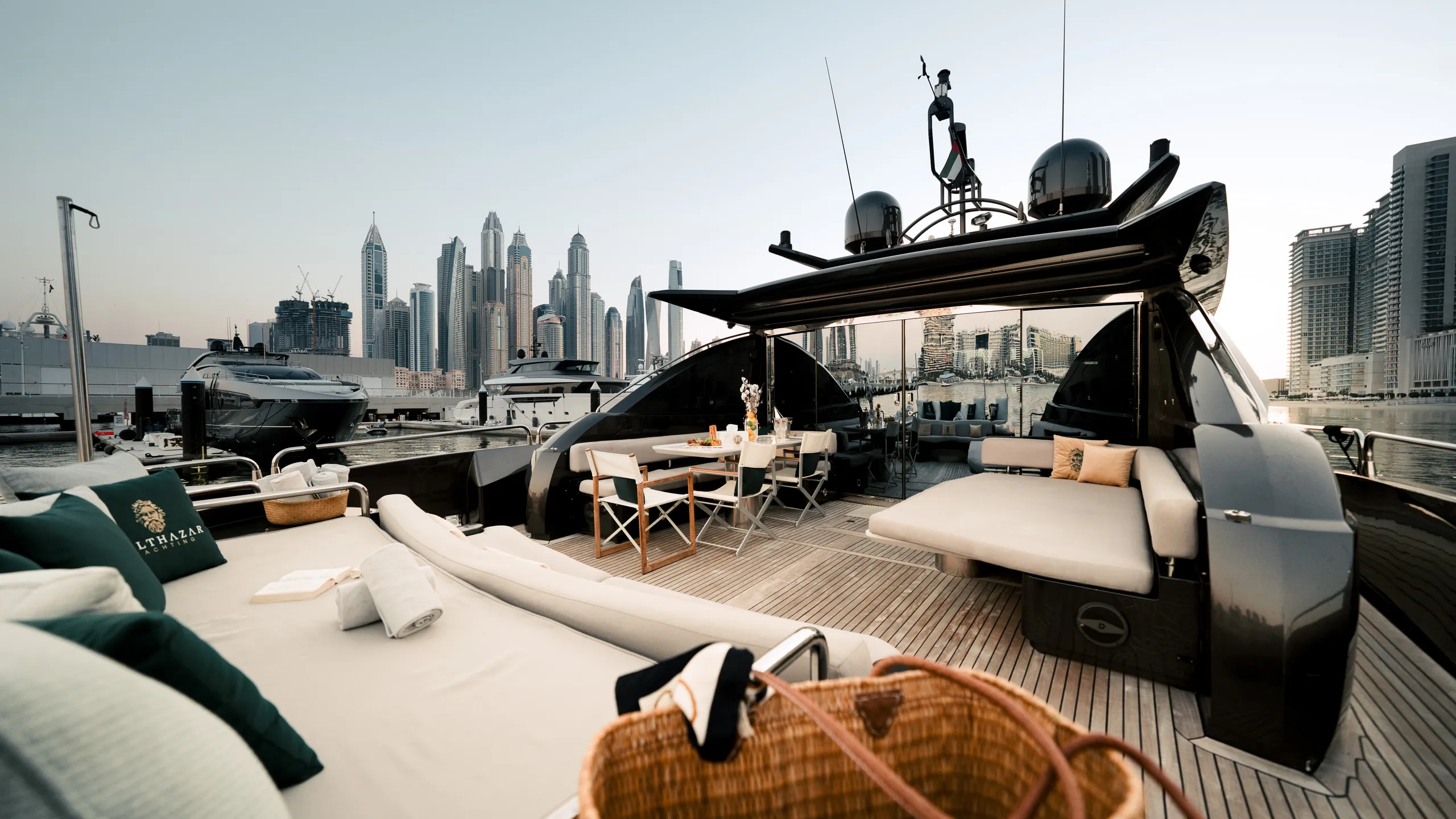 Sunseeker 33m - Photograph 5