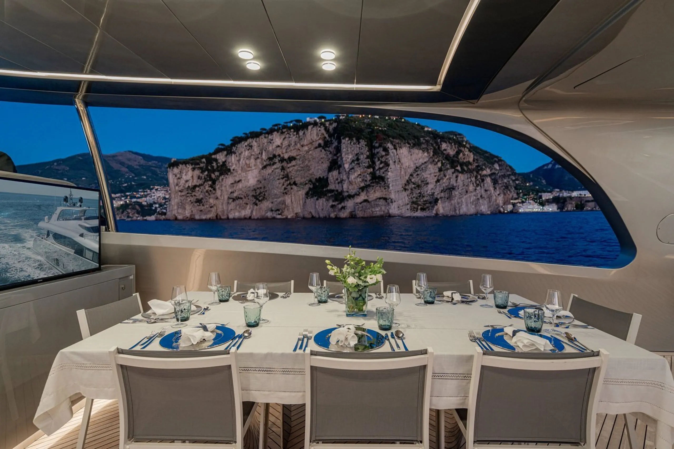Maiora 36m (photograph 7)