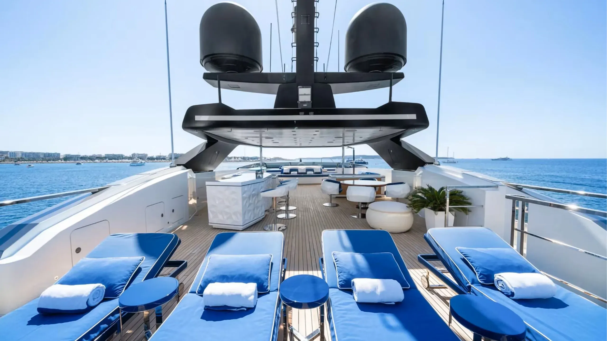 Sanlorenzo 52m (photograph 2)