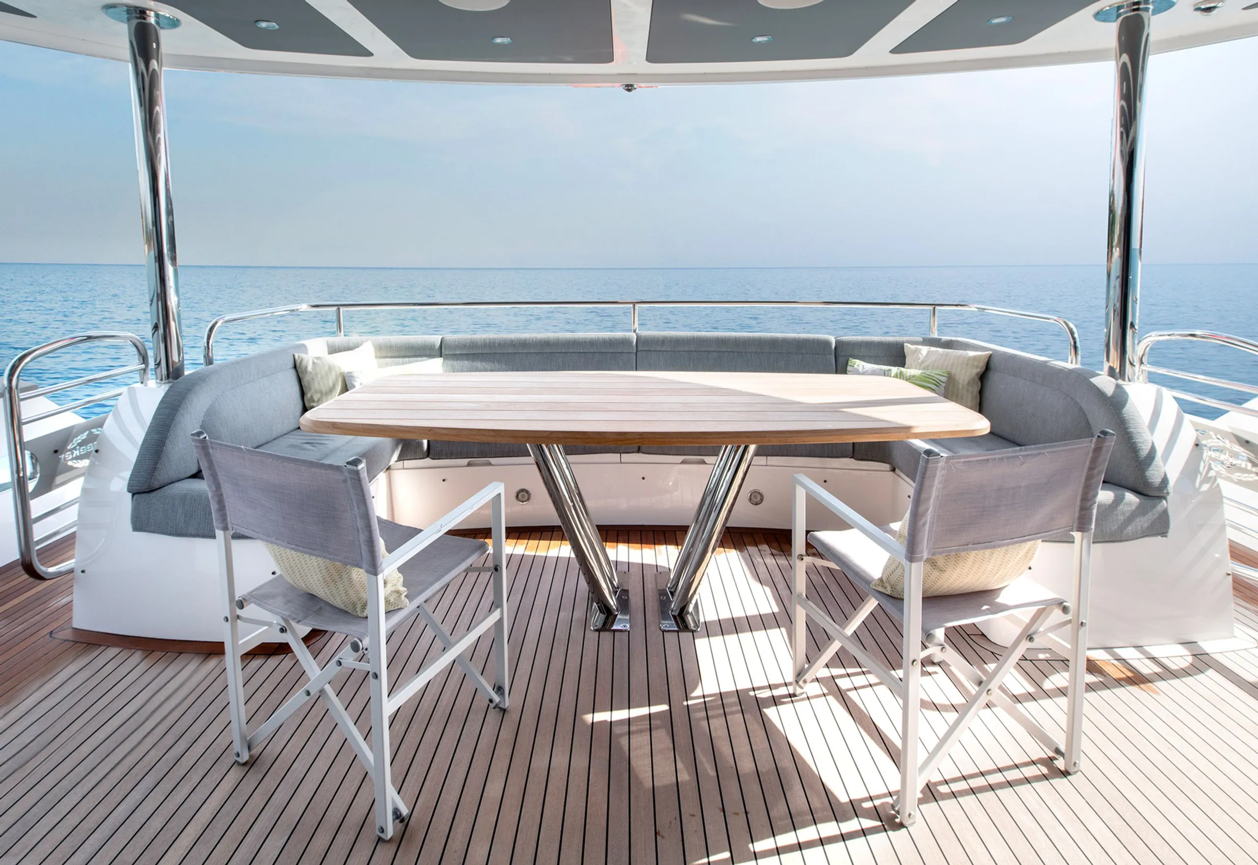 Sunseeker 28m - Photograph 4