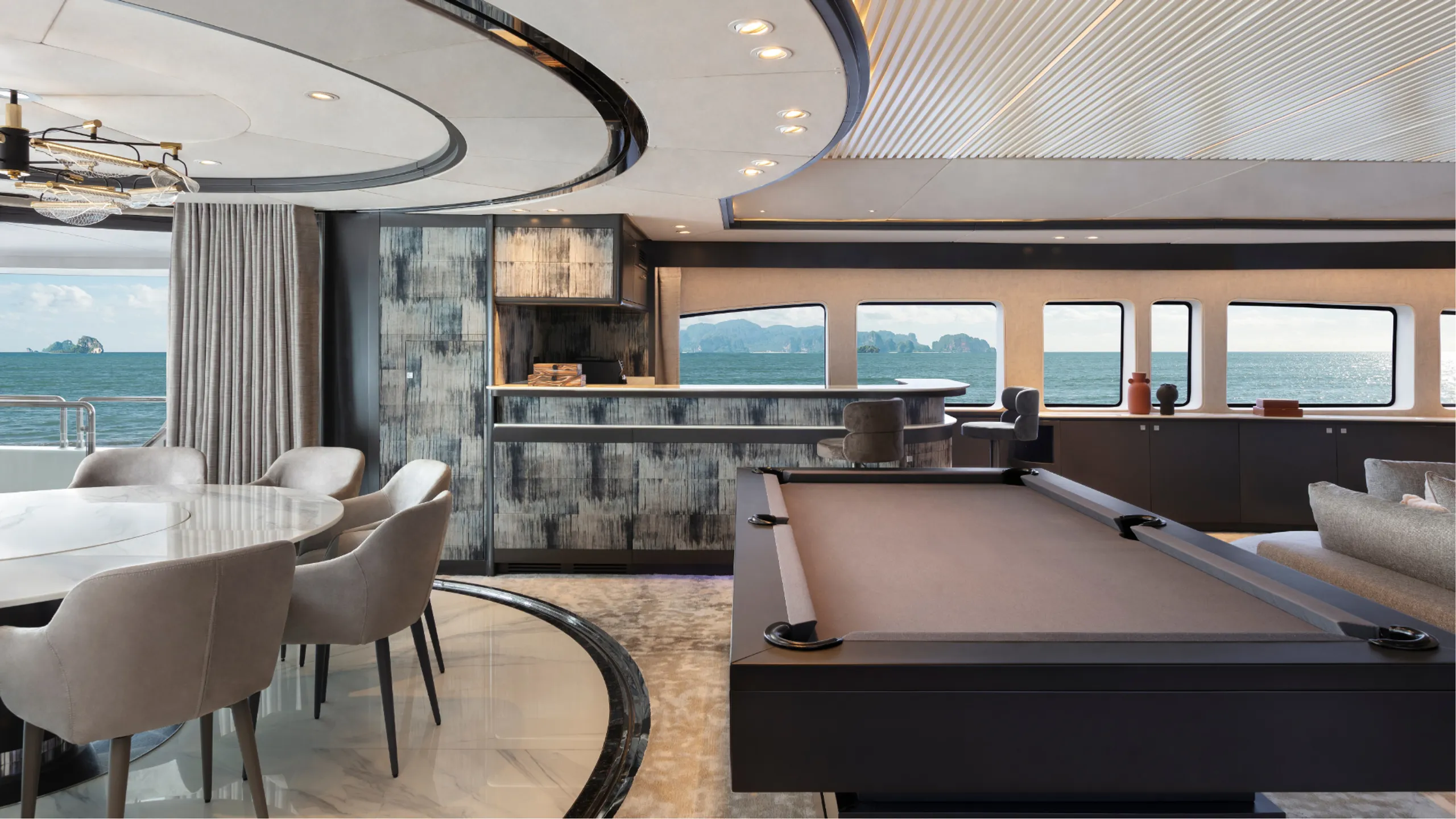Astondoa 45.5m (photograph 3)