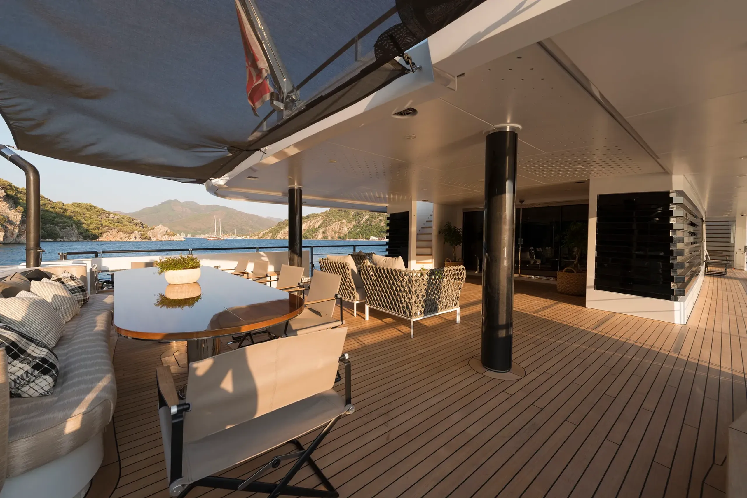 Mengi Yay Yachts 45.77m (photograph 9)