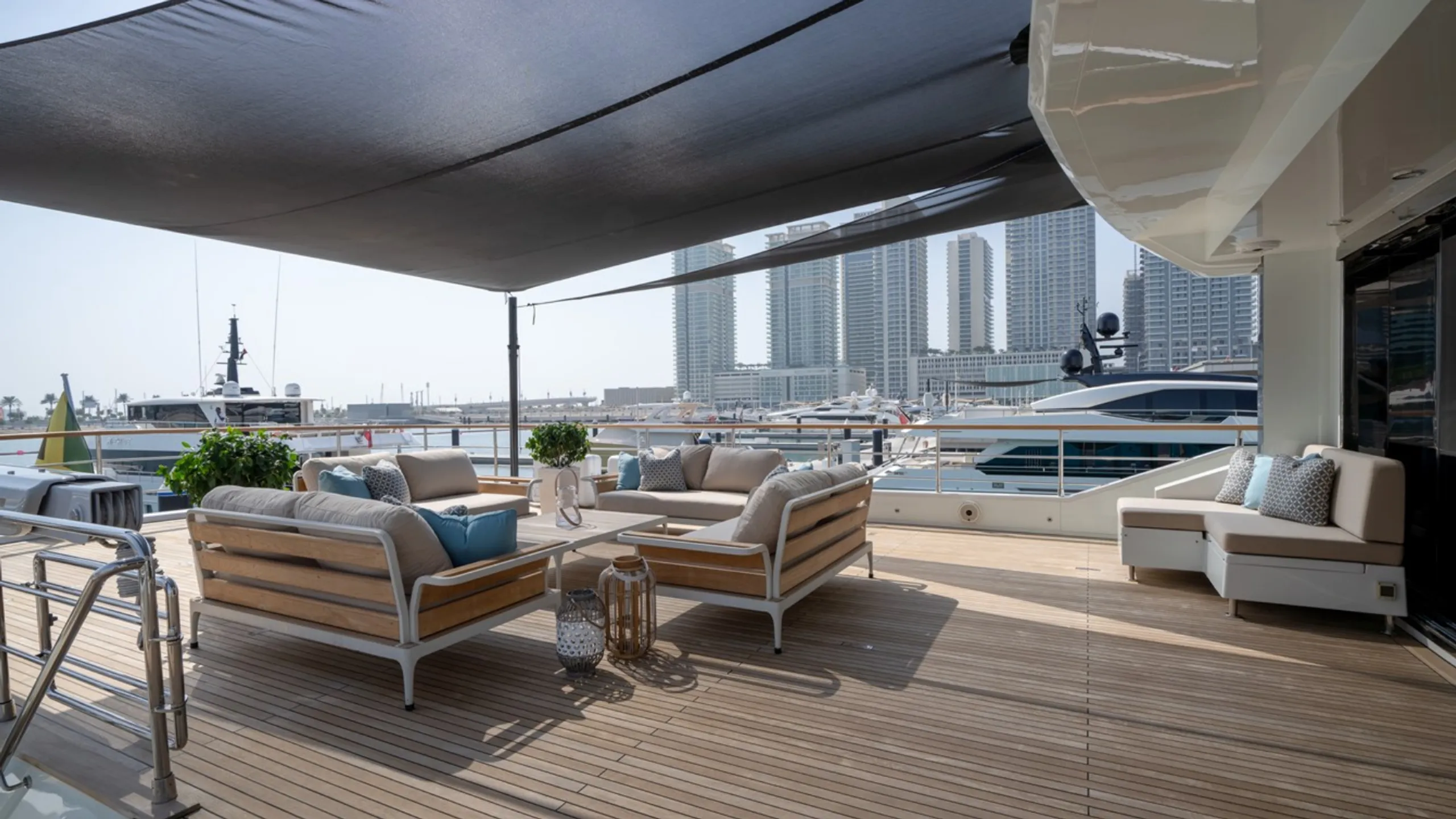 Numarine 33m - Photograph 8