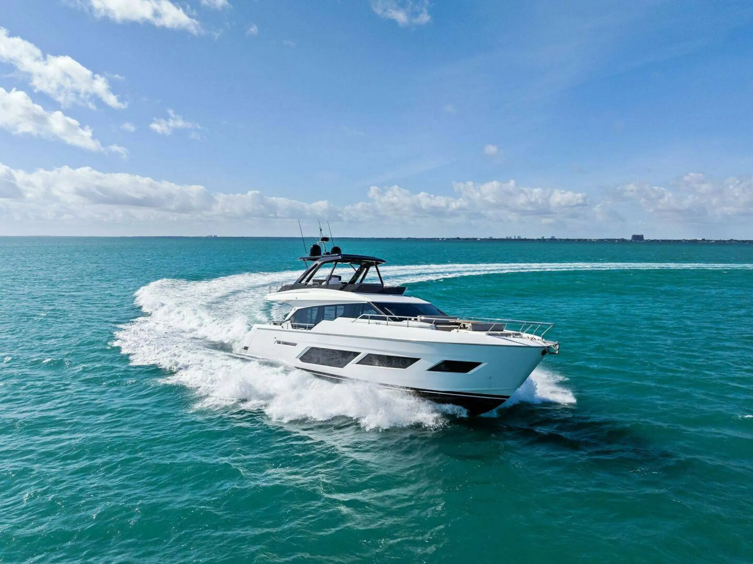 Ferretti 22m - Photograph 5