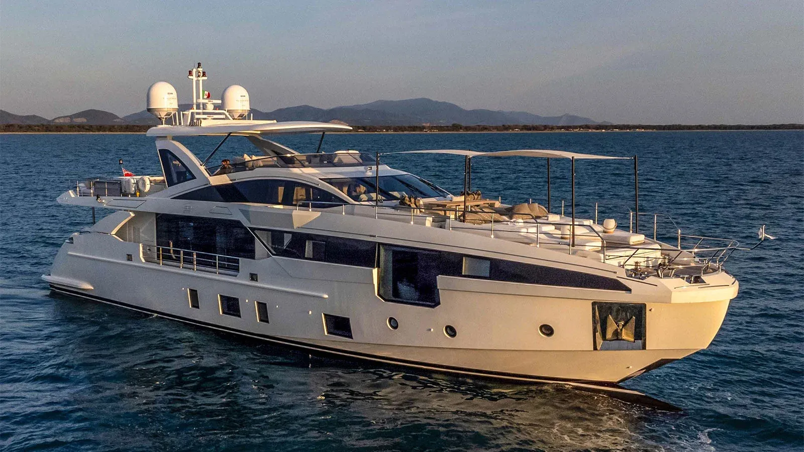 Azimut 32m - Photograph 1