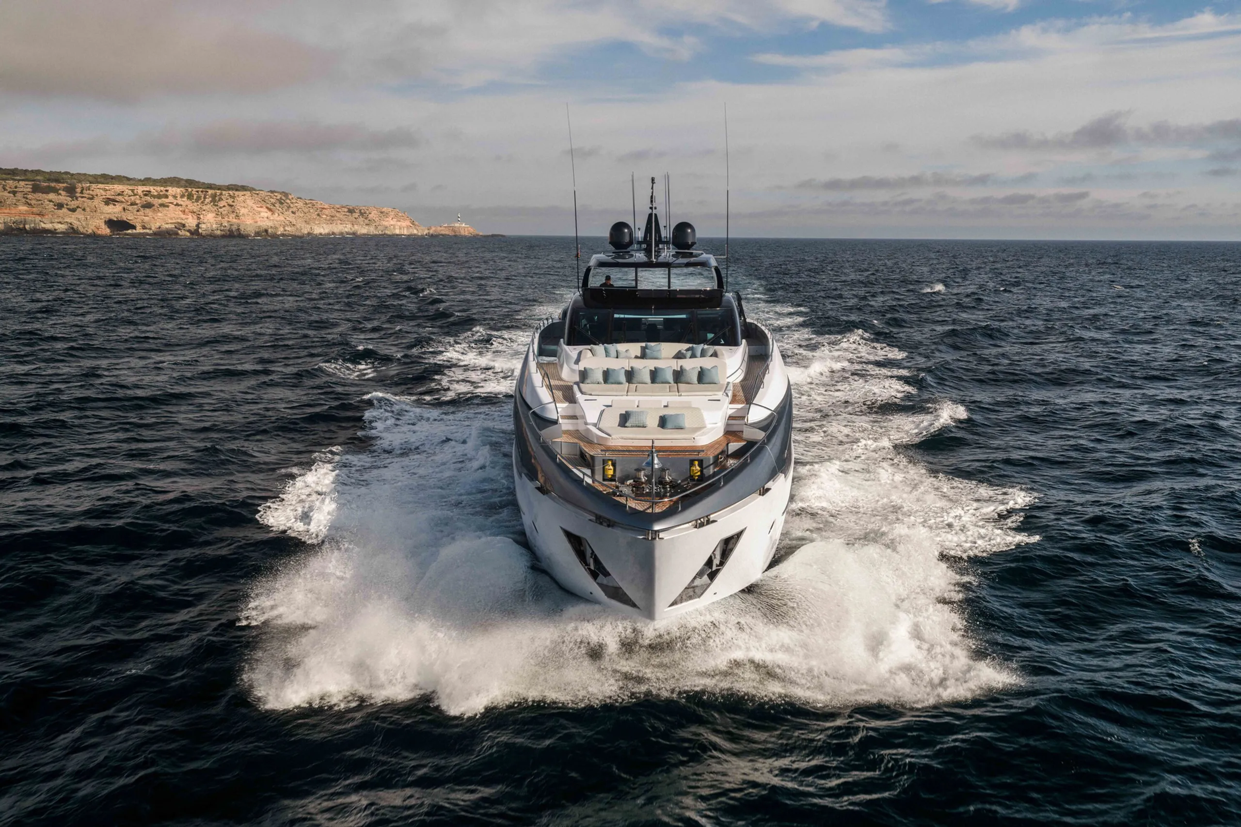 Riva 34m - Photograph 2