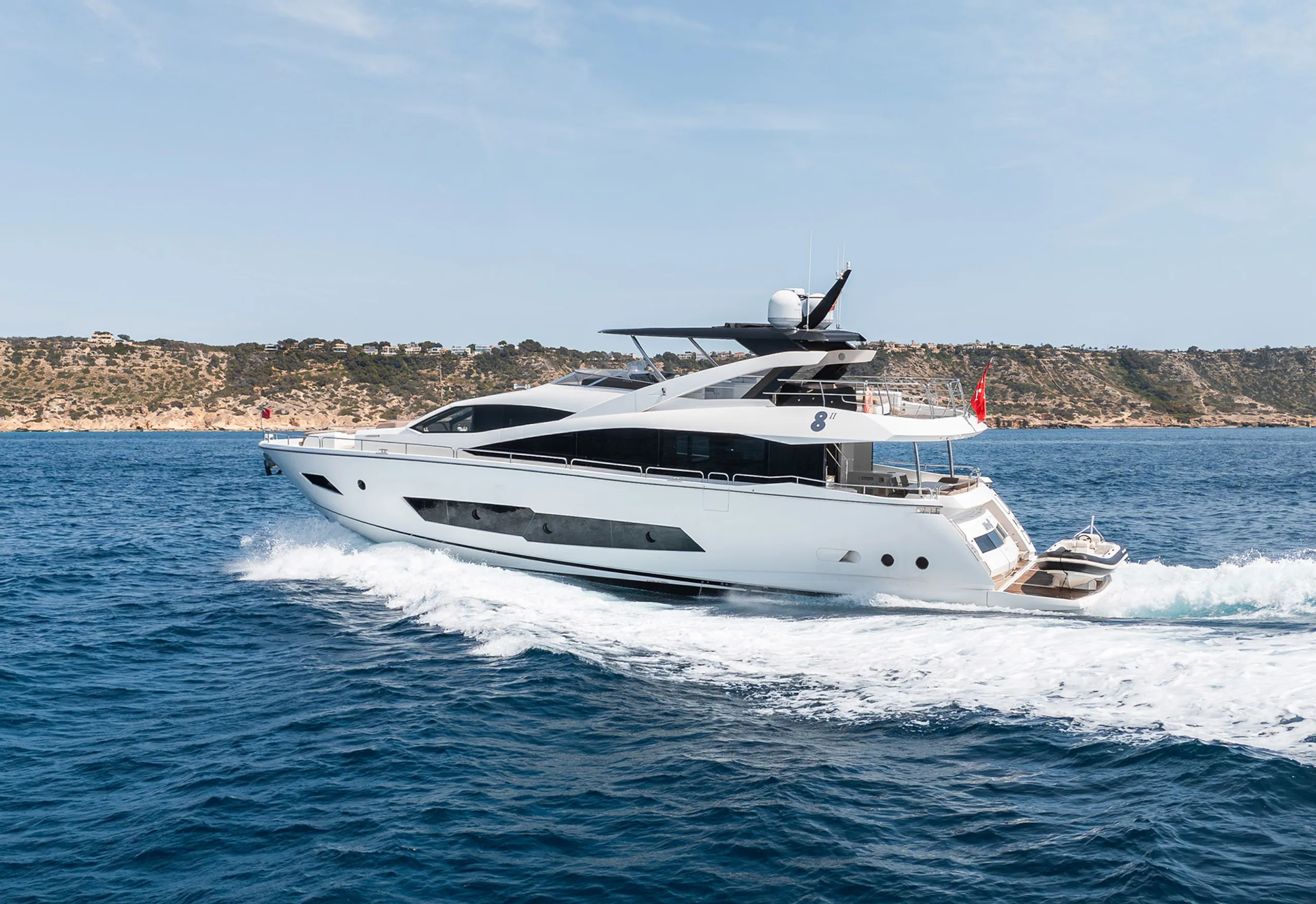 Sunseeker 26m - Photograph 2