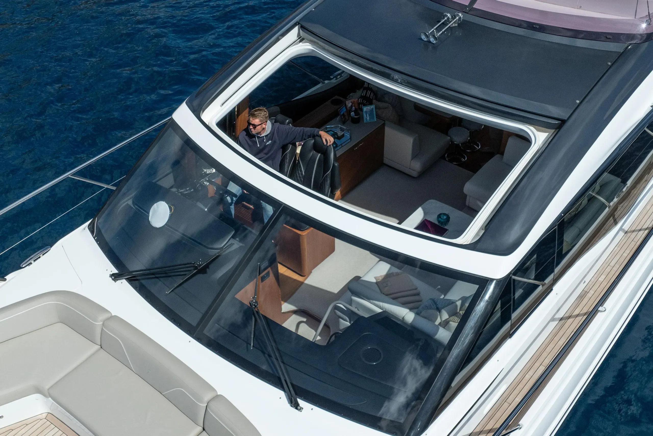 Princess Yachts 20m - Photograph 9
