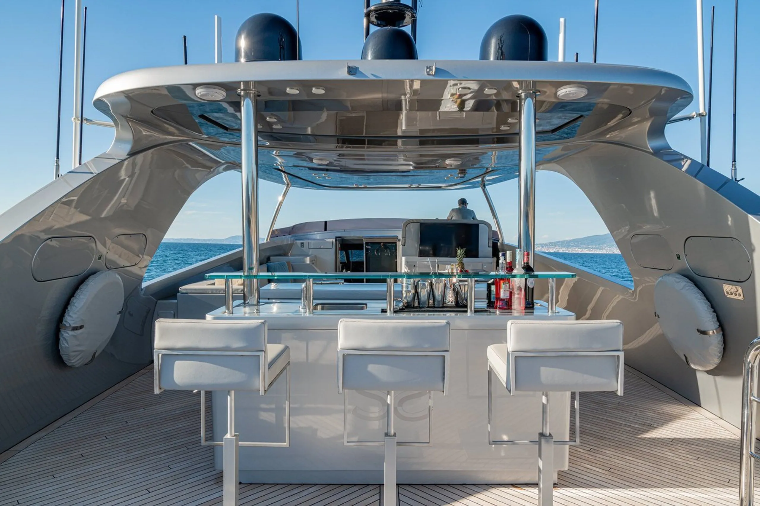 Maiora 36m (photograph 4)