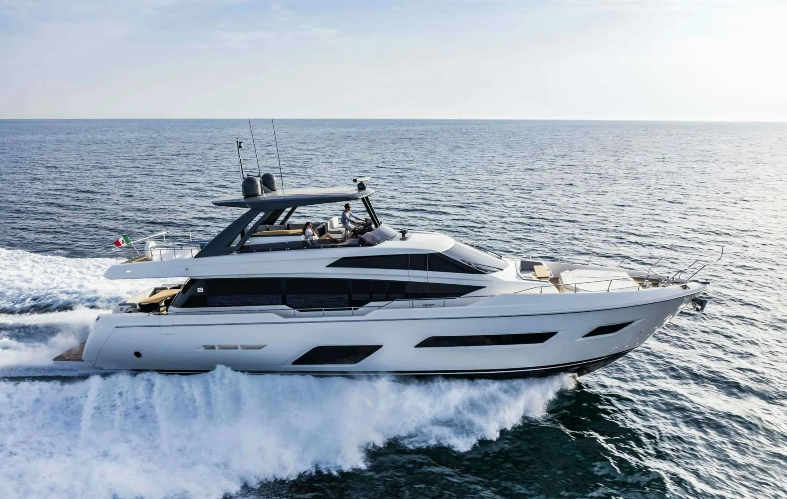 Ferretti 24m - Photograph 3